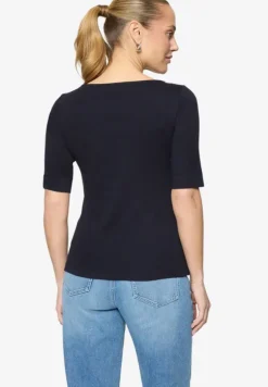 Basic Shirt mit U-Boot-Ausschnitt