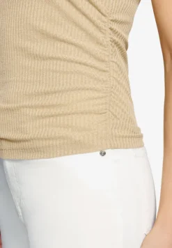 Basic-Top im Glitzer-Look