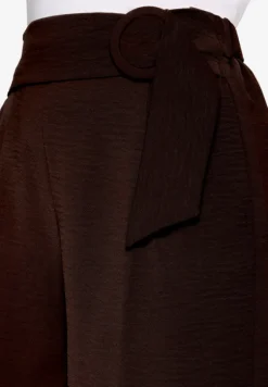 Bermuda-Shorts mit Gürtel