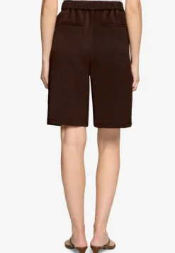 Bermuda-Shorts mit Gürtel