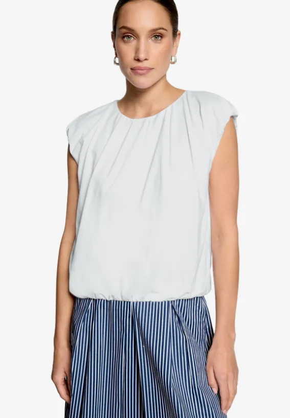 Cropped-Shirt mit Rundhalsausschnitt