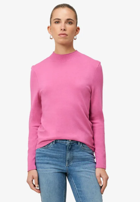 Feinstrickpullover mit hohem Kragen