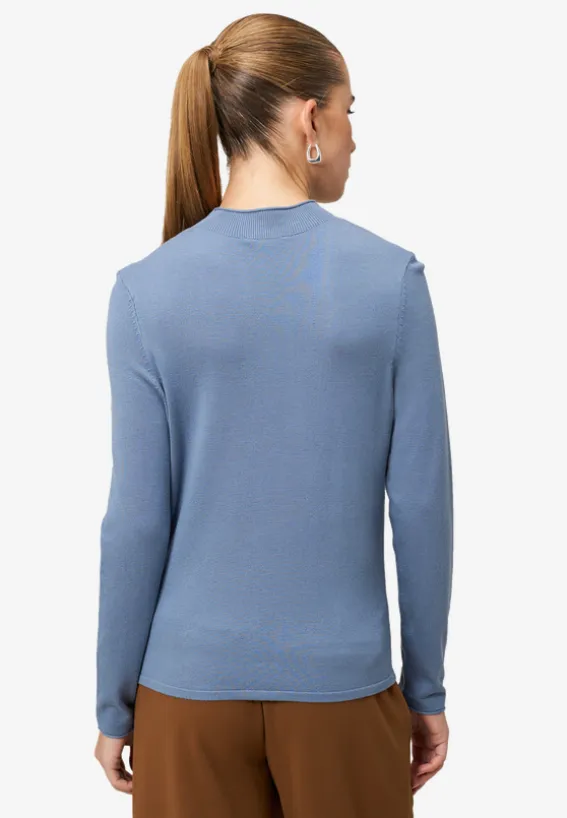 Feinstrickpullover mit hohem Kragen