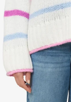 Grobstrickpullover mit Streifen