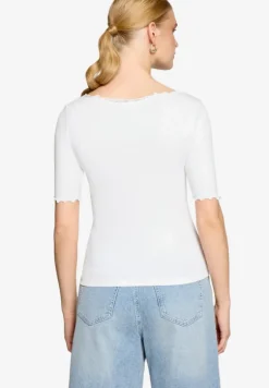 Halbarm-Shirt mit U-Boot-Ausschnitt
