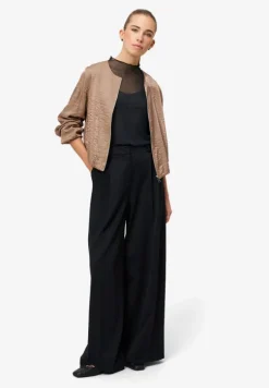 Jacke mit Knittereffekt