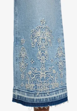 Jeans mit Stickerei 7/8 Länge