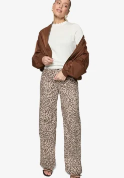 Kurzarmpullover mit Wellensaum