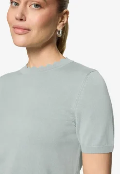 Kurzarmpullover mit Wellensaum