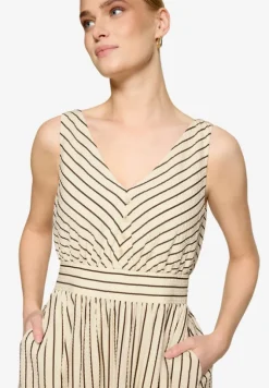 Midikleid tailliert mit Streifen