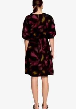 Minikleid mit Blumen