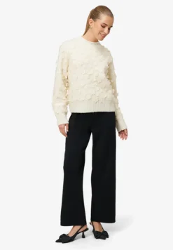 Pullover mit 3D Blüten