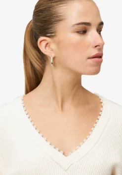 Pullover mit Perlen