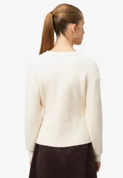 Pullover mit Perlen