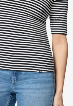 Ringelshirt mit U-Boot Ausschnitt