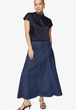 Satinbluse mit Stehkragen