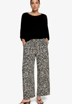Schlupfhose mit weitem Bein
