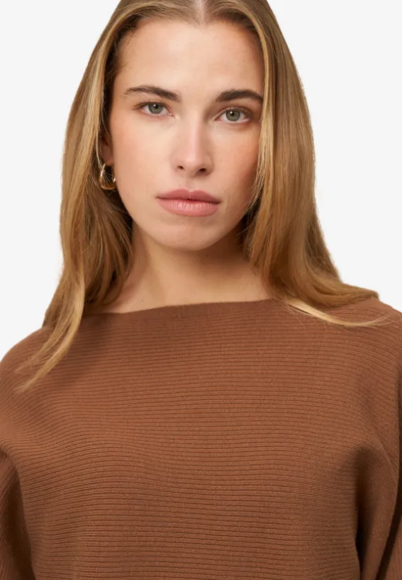 Strickpullover mit U-Bootausschnitt