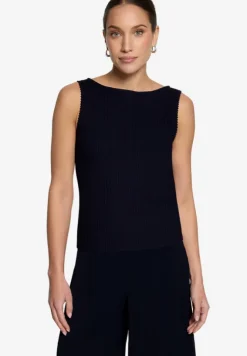 Stricktop mit U-Boot Ausschnitt