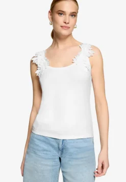 Top mit floraler Spitze