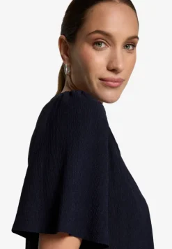 T-Shirt- Kleid mit Rundhalsausschnitt