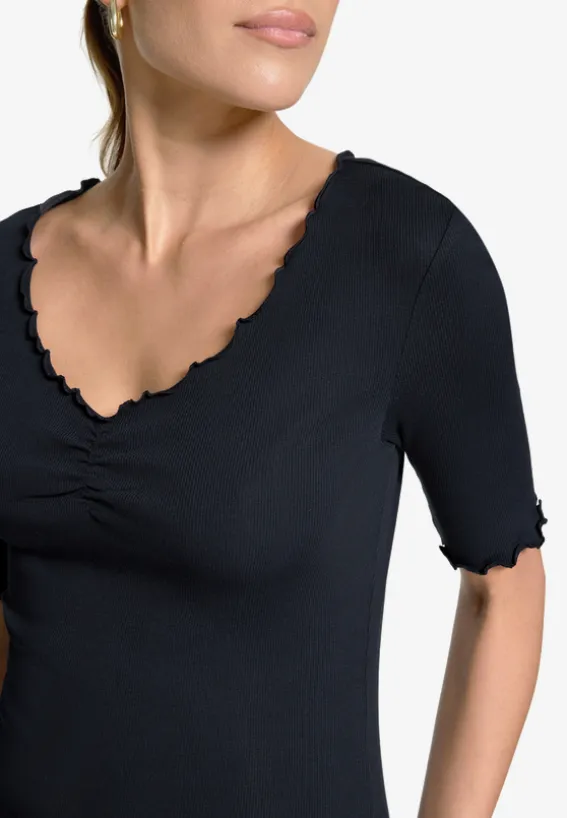 T-Shirt mit gerafftem Ausschnitt