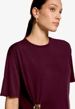 T-Shirt mit Schnalle